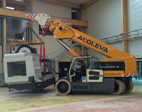 Grue industrielle 45 T en intervention