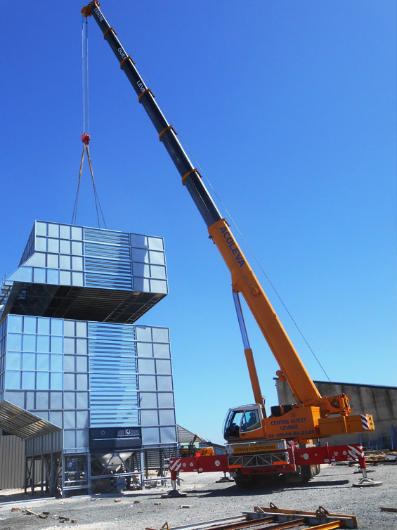 Grue de levage en intervention