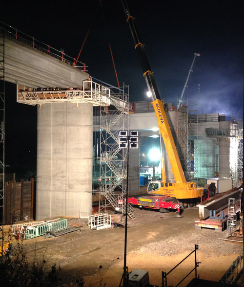 Levage de poutres béton sur la LGV à Poitiers (86)