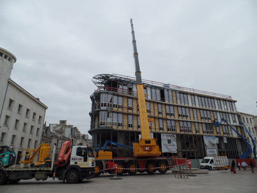 Chantier levage structure batiment